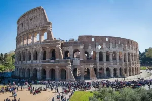 Parte frontal exterior del Coliseo
