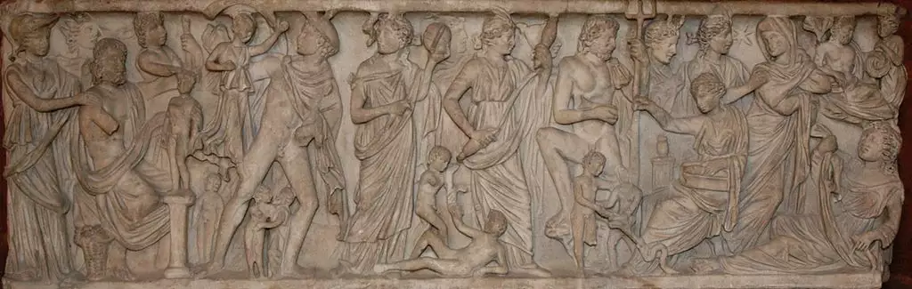 Sarcófago en Louvre, con los dioses olímpicos y prometeo, en 240 a. C.