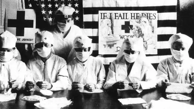 Hay estudios que apuntan a que la epidemia comenzó en EE.UU., otros apuntan a Francia en 1916 (cruz roja americana)