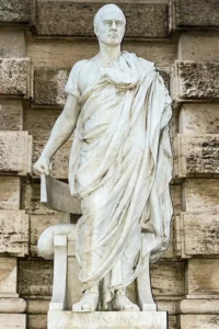 Estatua en honor a Papiniano del Palacio de Justicia de Roma Estatua en honor a Papiniano del Palacio de Justicia de Roma