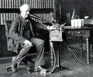 Edison y su dictáfono