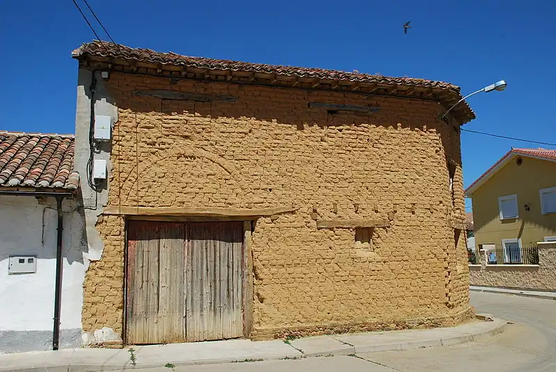 Casa de Adobe, España